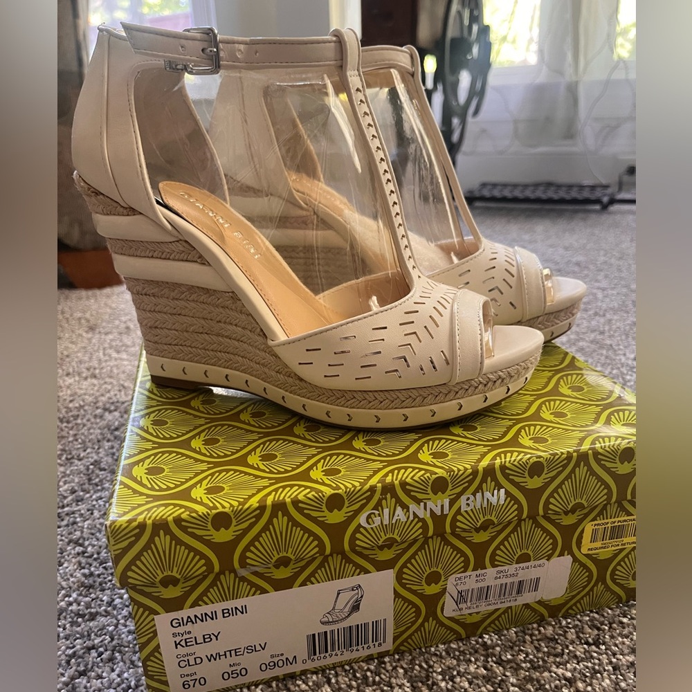 Gianni Bini NWT- Cloud White and Silver  Wedge Sandals